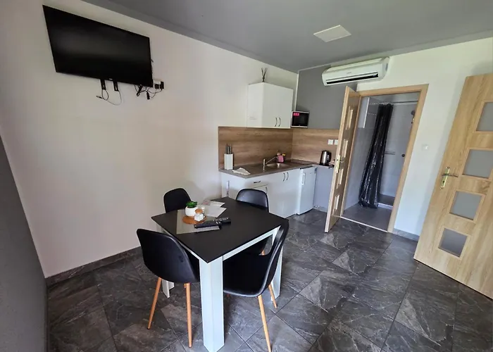 Alexej Apartman *